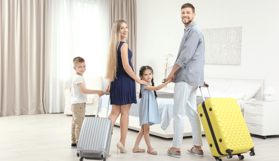 How to Pack Your Suitcase for a Holiday: Smart Tips for Stress-Free Travel