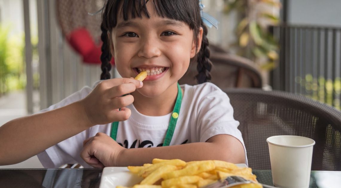 Kids Eat Free & Free Friday Activities at Meriton Pagewood